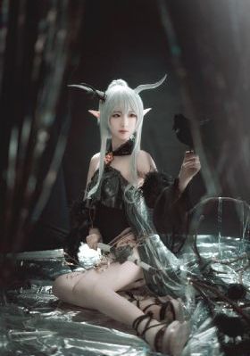 裙子里有野兽